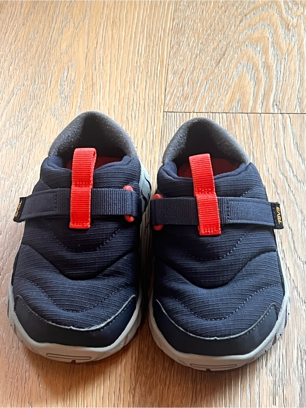 Teva Kids Navy Slip-On Sneakers with Red Pull Tab Size 10